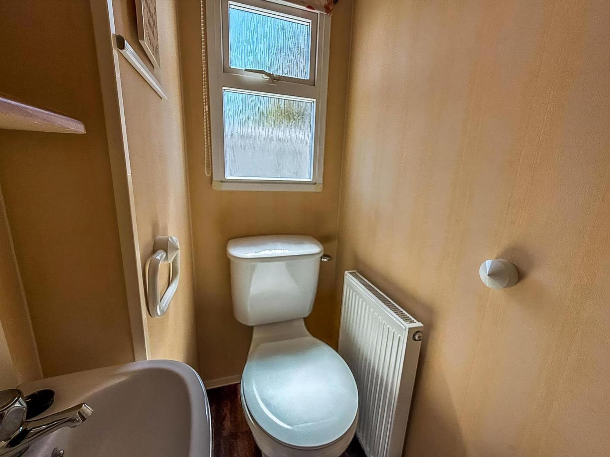 Superb Caravan By The Seaside In Kessingland, Suffolk Ref 90040Sg Benacre Exterior photo