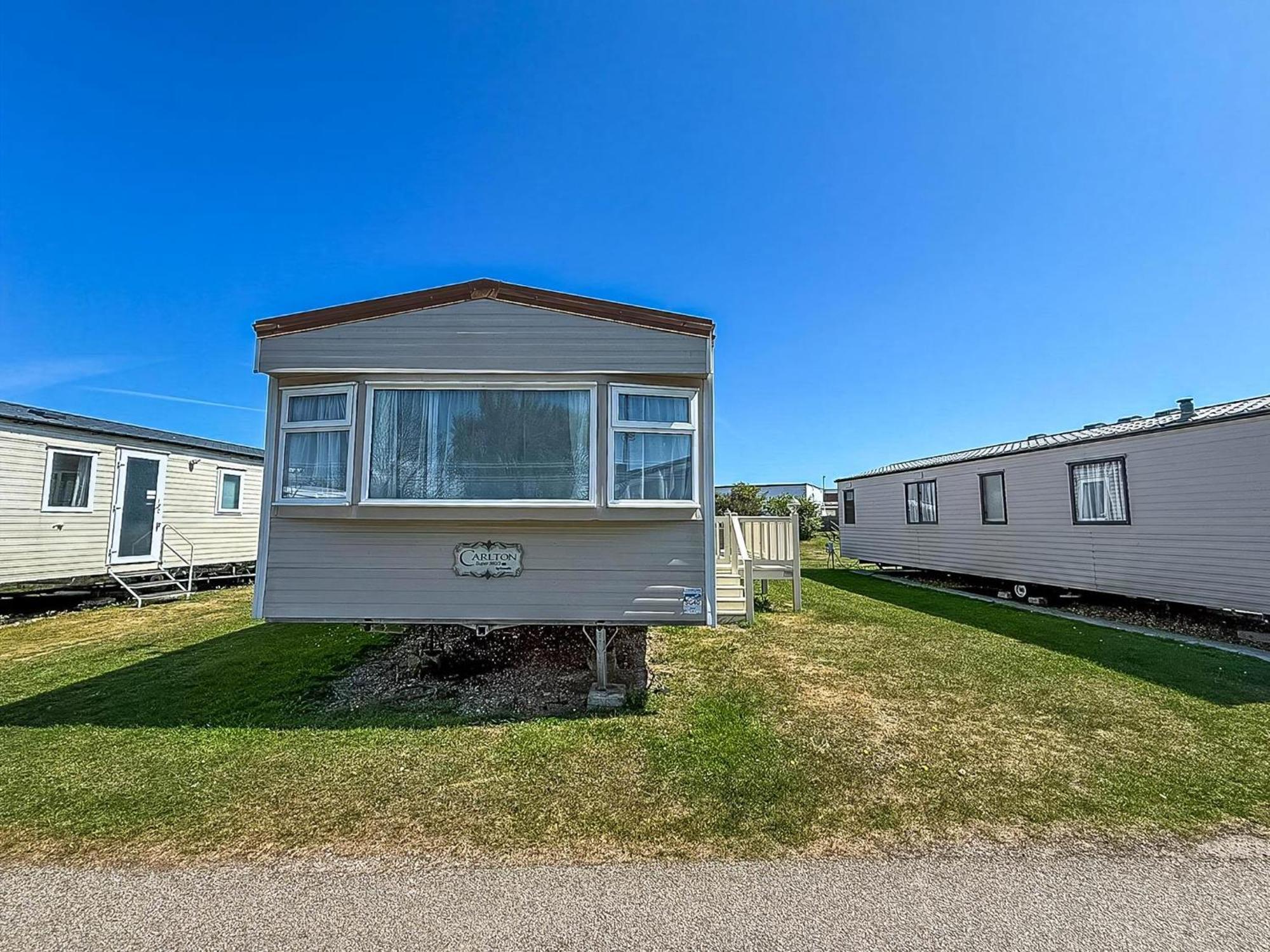 Superb Caravan By The Seaside In Kessingland, Suffolk Ref 90040Sg Benacre Exterior photo